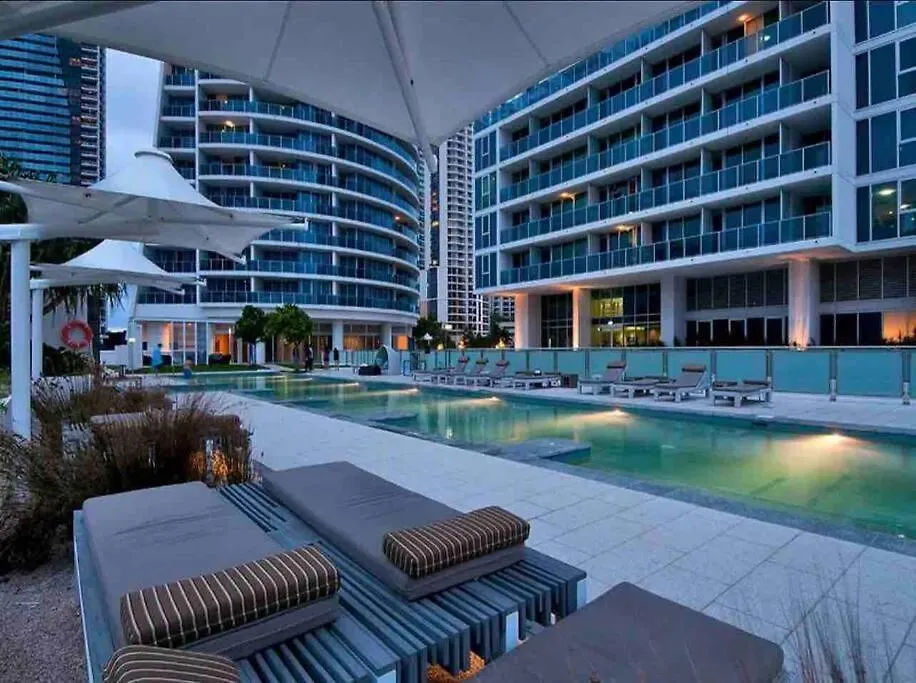Luxury Apartment- With Water Views From Every Direction Gold Coast 0*,  Austrálie
